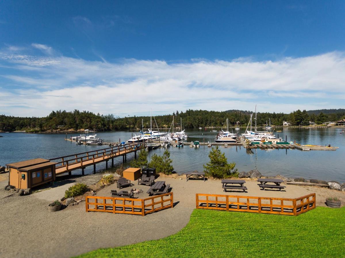 Snug Harbor Resort And Marina Фрайдей-Харбор Экстерьер фото